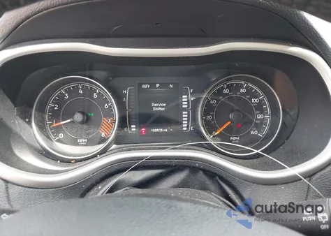 2015 Jeep Cherokee Latitude из США, поврежденный, VIN 1C4PJMCS3FW557734